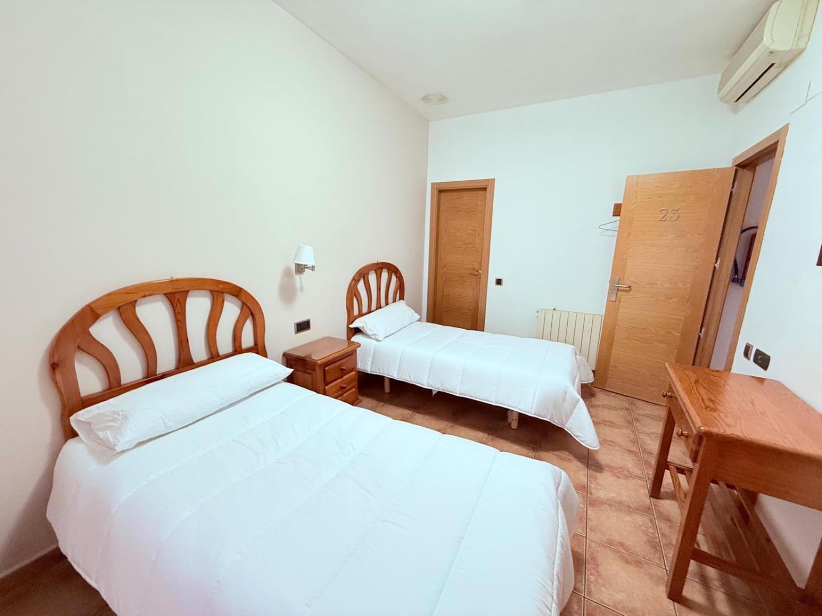 Hostal Castilla Mocejon Exterior photo